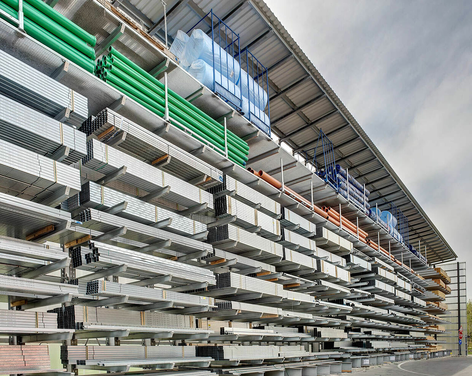 [Translate "Niederlande"] Cantilever racking Yard racking