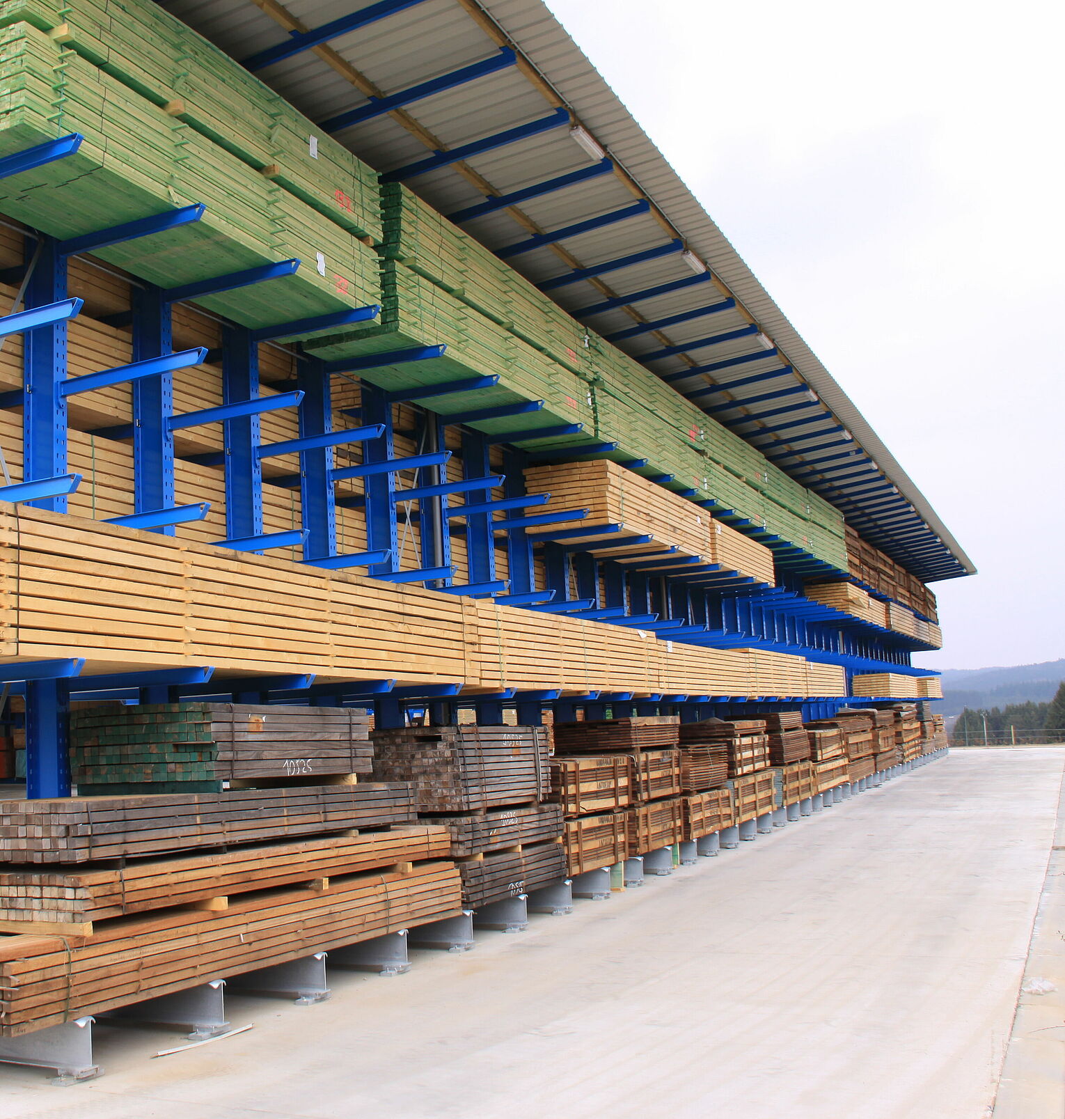 [Translate "Niederlande"] Cantilever racking Yard racking